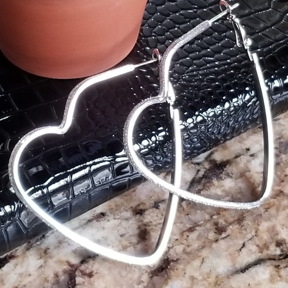NWOT Fashion Heart Crystal Hoop Earrings, Silver - Picture 2 of 2